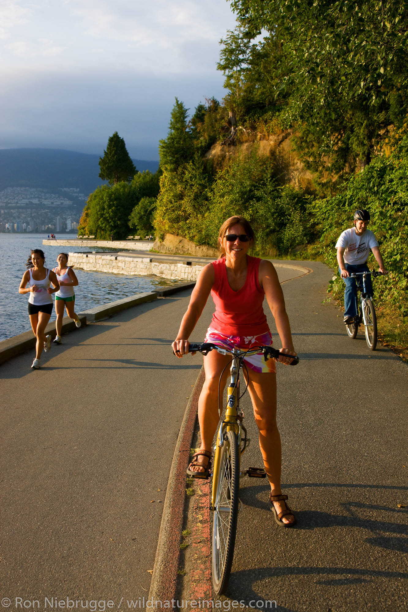 stanley park bike ride